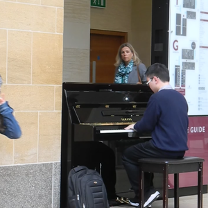 女人添荫蒂视频观看
